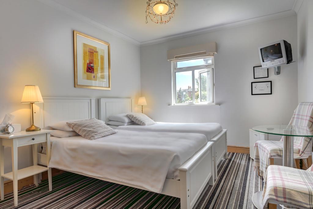 St. Aiden'S Guesthouse Dublin Oda fotoğraf